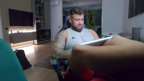 Snapshot of enrikoblue chatting on September 11, 8:20 pm Erik online show from September 11, 8:20 pm