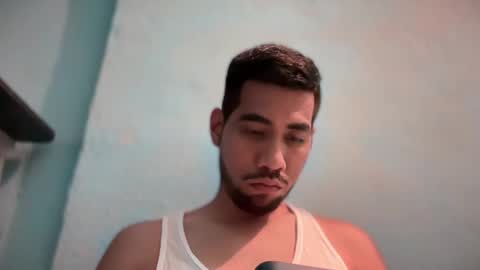 Snapshot of enriquegc197 chatting on February 22, 8:20 pm Enriquegc197 online show from February 22, 8:20 pm