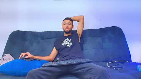 enyel_100 online show from May 2, 2:05 am