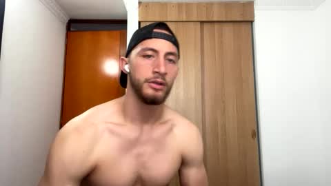 enzo_savage online show from April 12, 7:30 pm