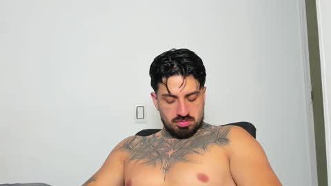 Enzo Aren online show from November 4, 11:26 pm