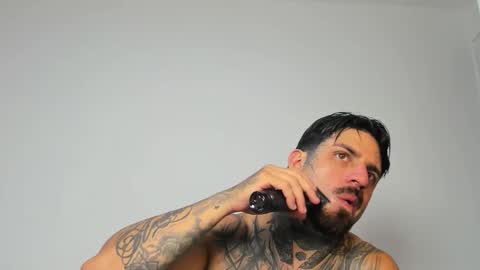 Enzo Aren online show from November 11, 2:55 am