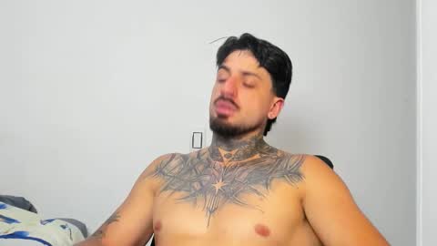 Enzo Aren online show from November 12, 12:00 am