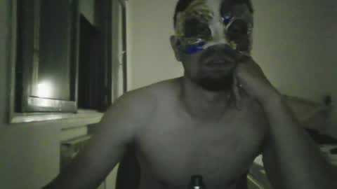 Snapshot of enzoerotico chatting on June 13, 1:03 am enzoerotico online show from June 13, 1:03 am