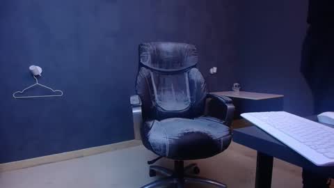 EnzoRace online show from February 6, 5:56 am