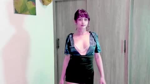 Leyla online show from October 17, 10:45 pm