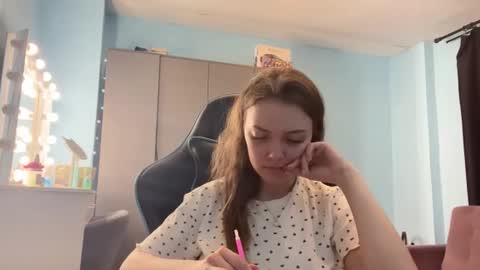 Lily online show from March 11, 12:38 am