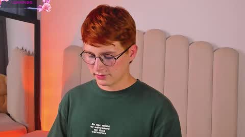 Snapshot of eragonbooy02 chatting on March 13, 8:59 pm Eragon online show from March 13, 8:59 pm