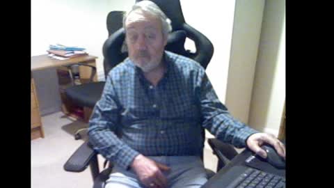 erasmus_d online show from January 27, 6:09 pm