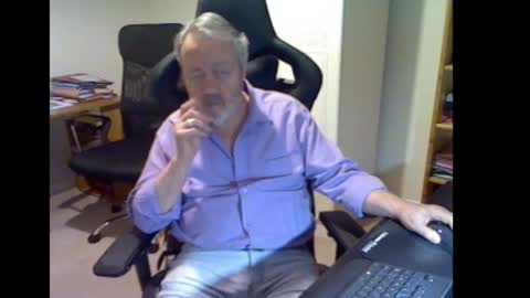 erasmus_d online show from March 11, 6:36 pm