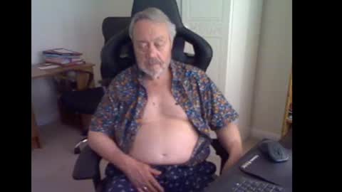 erasmus_d online show from June 21, 4:42 pm