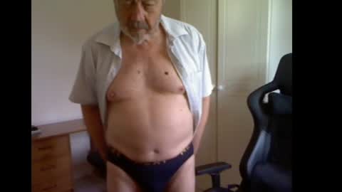 erasmus_d online show from July 7, 3:38 pm