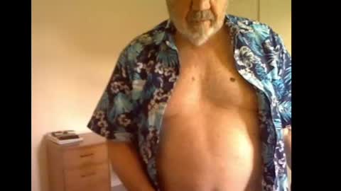 erasmus_d online show from July 25, 5:10 pm