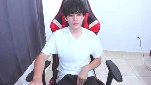 eren_tatakae online show from October 17, 6:32 pm