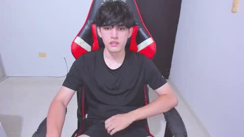 eren_tatakae online show from December 4, 2:10 am