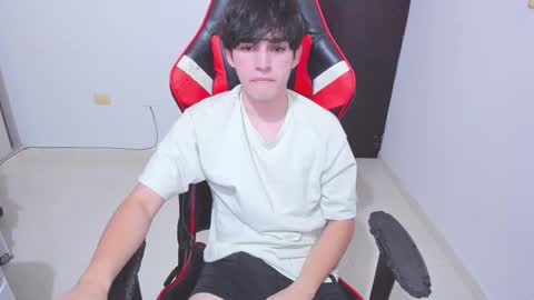 eren_tatakae online show from January 13, 2:28 am