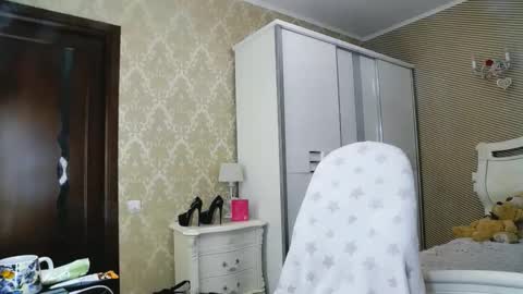 erencia online show from October 19, 6:58 am