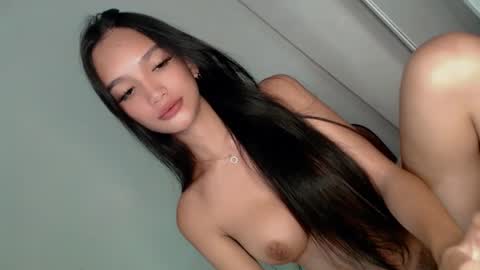 Snapshot of eres_guapa chatting on January 28, 10:45 pm Elisa online show from January 28, 10:45 pm