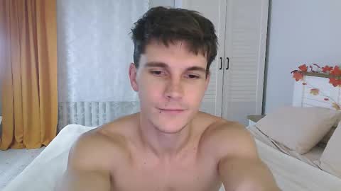 Snapshot of eric_crush chatting on October 6, 3:48 am Eric Crush online show from October 6, 3:48 am