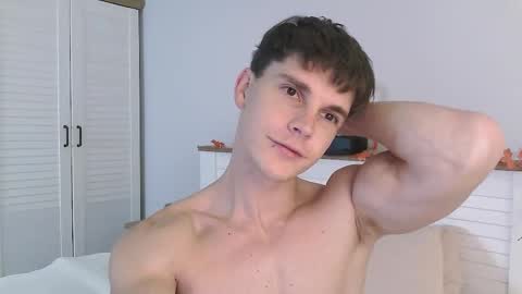 Snapshot of eric_crush chatting on October 24, 3:58 am Eric Crush online show from October 24, 3:58 am