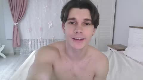 Eric Crush online show from March 16, 4:07 am