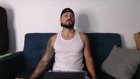 Eric Evans online show from November 4, 3:27 am