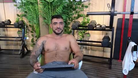 Snapshot of eric_harrison1 chatting on December 19, 4:23 am Brayan online show from December 19, 4:23 am