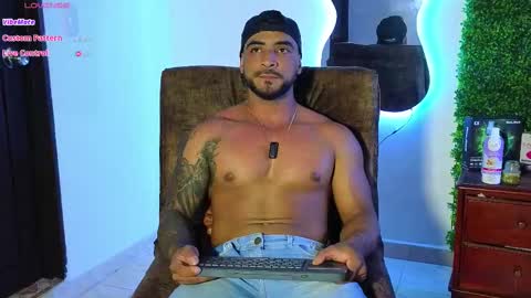 Snapshot of eric_harrison1 chatting on February 20, 1:25 am Brayan online show from February 20, 1:25 am