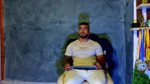 Snapshot of eric_harrison1 chatting on September 14, 11:59 pm Brayan online show from September 14, 11:59 pm