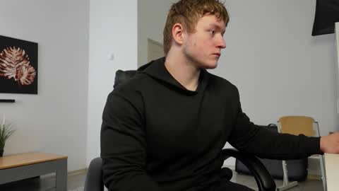    online show from September 29, 12:21 pm