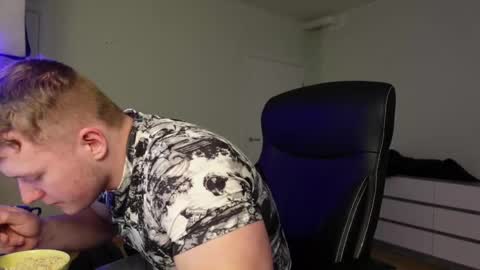    online show from October 23, 1:32 pm