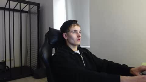    online show from October 30, 9:22 am