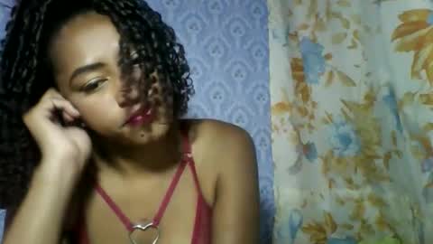 Snapshot of erica0586 chatting on September 15, 9:20 am erica0586 online show from September 15, 9:20 am