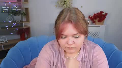 erica_love_ online show from September 19, 7:10 am