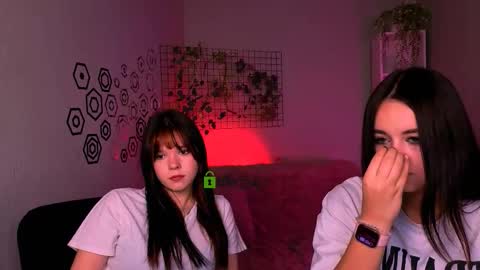 Snapshot of erica_murray chatting on November 25, 1:00 pm erica_murray online show from November 25, 1:00 pm