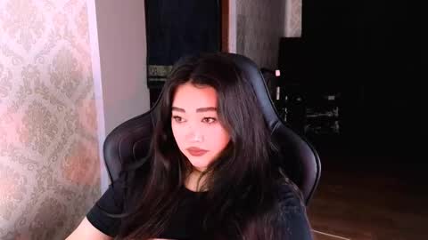 Erica Wayne online show from February 17, 3:58 am