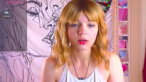 Erica Winterr online show from September 25, 4:05 am