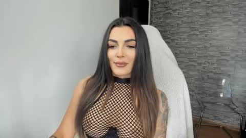 Riaaa online show from June 15, 5:26 pm