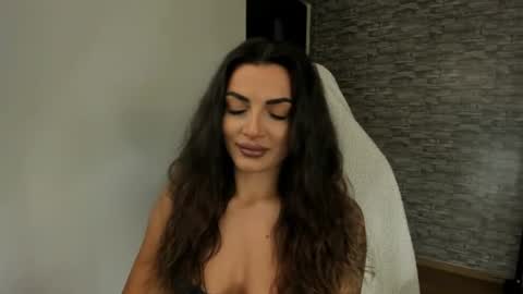 Riaaa online show from June 29, 4:52 am