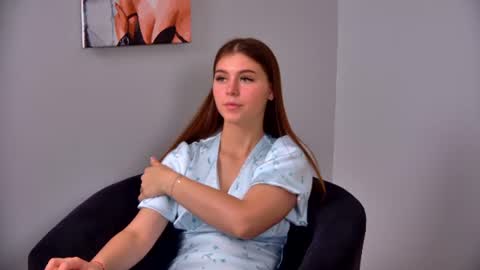 EricaFoxes online show from July 1, 6:04 am