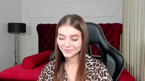 EricaFoxes online show from July 22, 4:10 pm