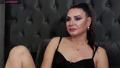 Erica online show from February 9, 10:14 pm