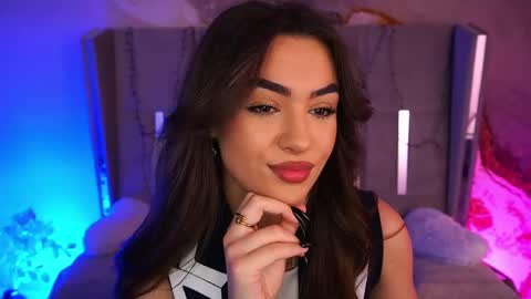 Erica online show from May 19, 6:53 am