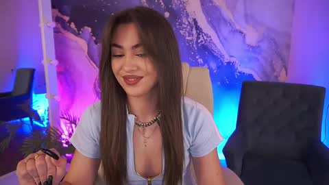 Erica online show from June 9, 1:23 pm