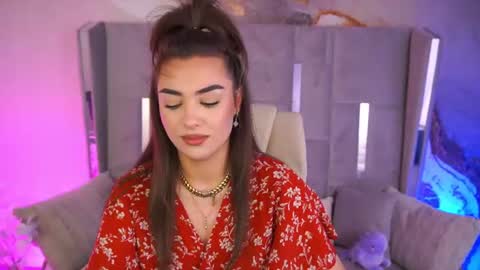 Erica online show from July 18, 2:21 pm