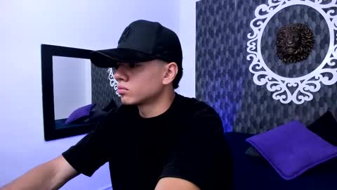 Snapshot of erick__1 chatting on March 17, 12:08 pm Erick online show from March 17, 12:08 pm