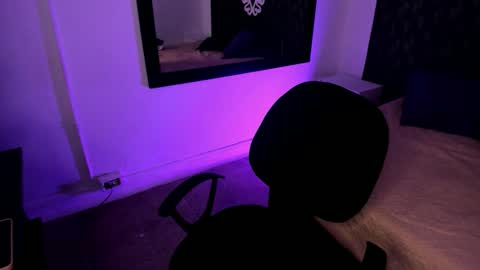 Snapshot of erick__1 chatting on March 22, 12:08 pm Erick online show from March 22, 12:08 pm