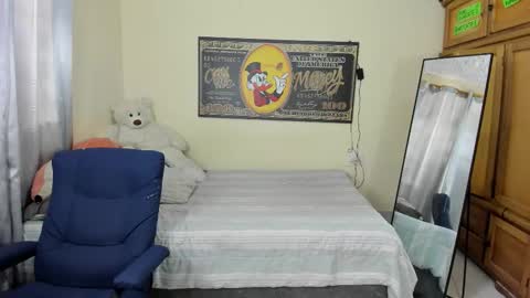 erick_de_rossee online show from December 3, 6:06 pm