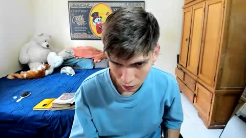 erick_de_rossee online show from March 20, 6:24 pm