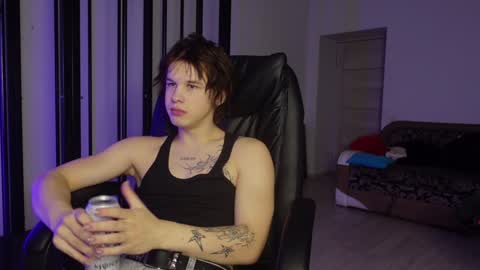 Snapshot of erick_grant chatting on January 26, 12:26 am ERICK GRANT online show from January 26, 12:26 am